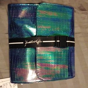 Kendall and Kylie hanging beauty case